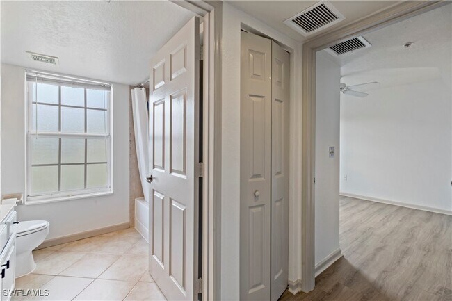 Building Photo - 4113 Residence Drive
