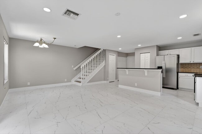 Building Photo - 106 Fox Meadow Run