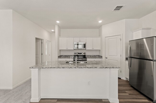 Building Photo - Amazing home ready to move in!