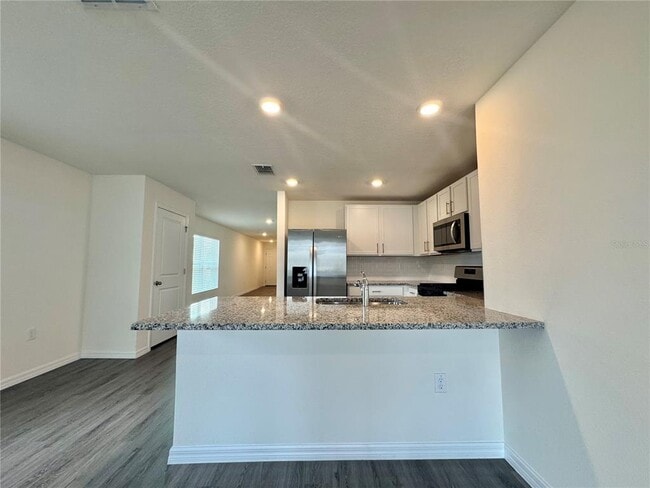 Building Photo - 36015 Sunflower Hl Dr