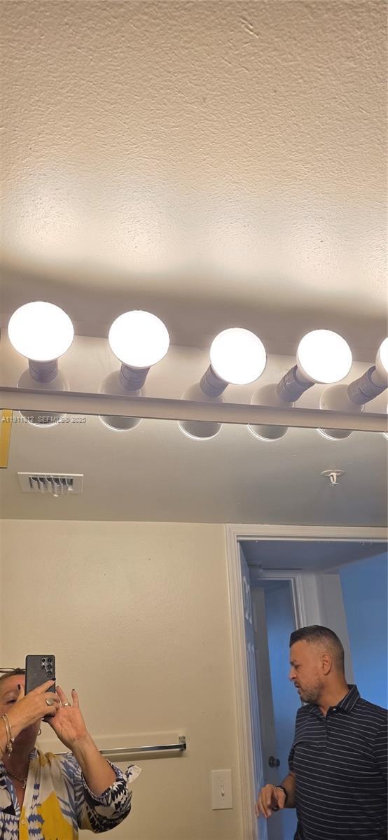 Building Photo - 2427 Centergate Dr