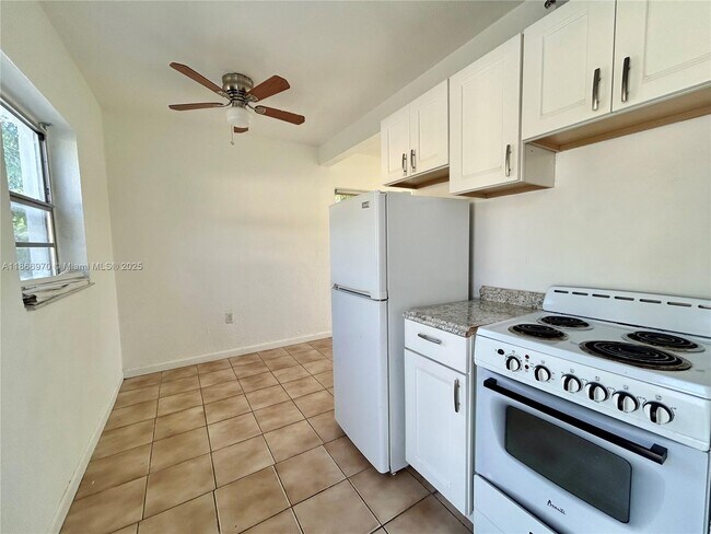 Building Photo - 601 NW 90th St