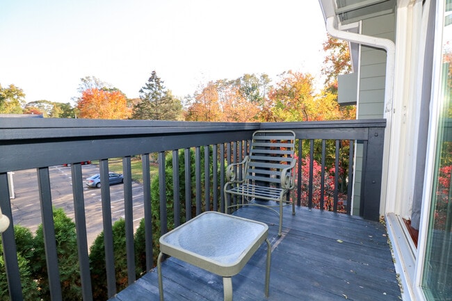 Building Photo - 57 Ameridge Dr