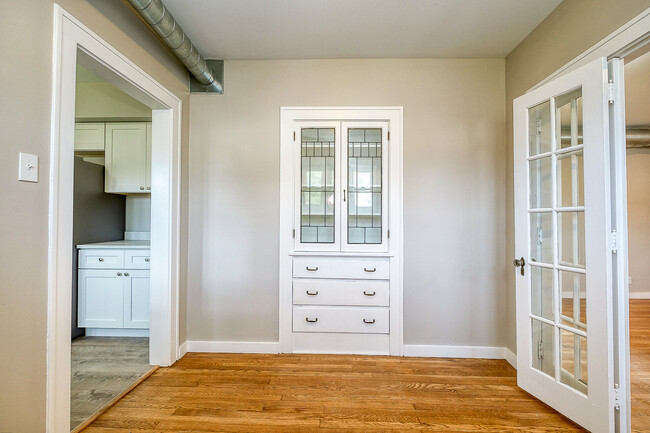 Dining Room - 1869 Perrott Ave