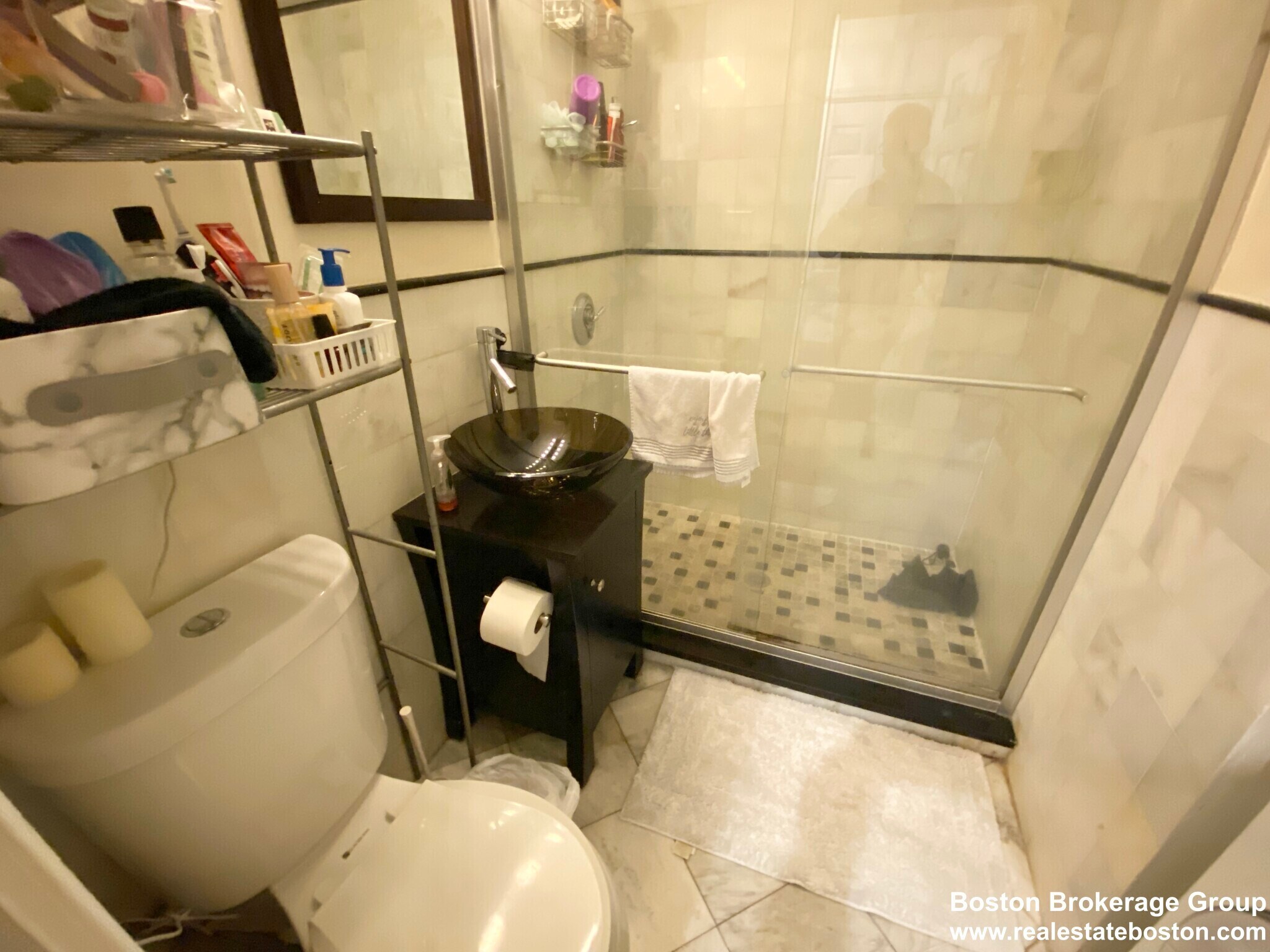 Building Photo - 174 Bolton St