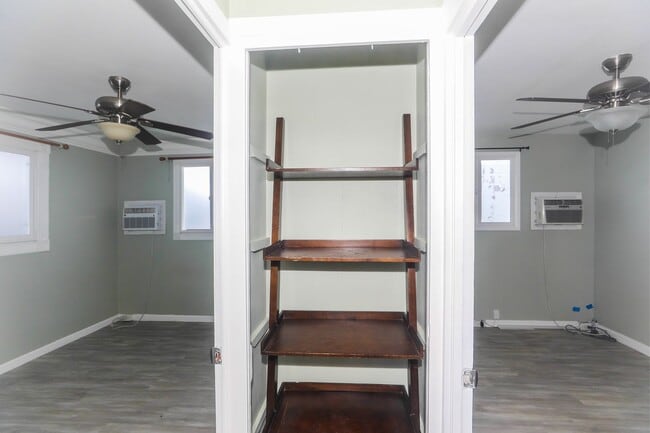 Building Photo - 2 Bedroom, 1 Bathroom, 2 Parking Home with Solar Panels + A/C!