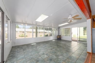 Building Photo - 40324 Lynn Rd