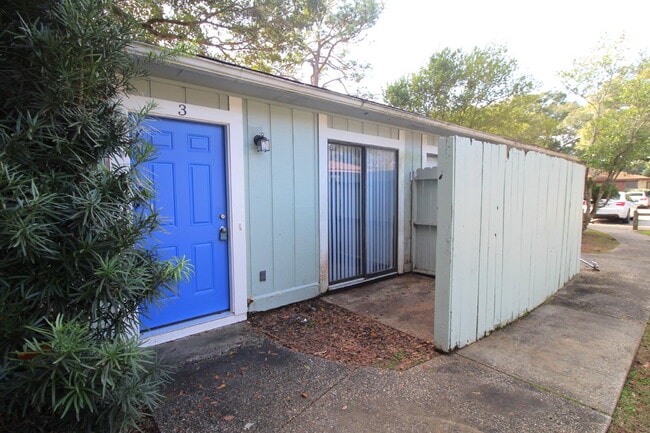 Building Photo - Ready Now Updated Two Bedroom Apartment with Wood Look Flooring and New Appliances & ½ OFF FIRST ...