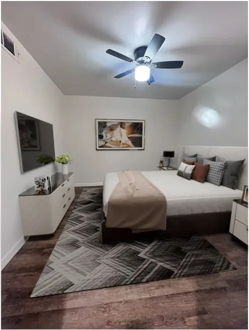 Building Photo - 501 Fuller St