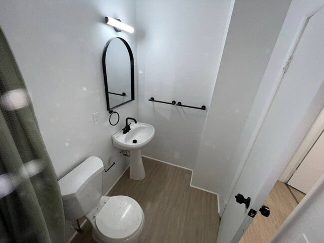 Building Photo - 3 bedroom Ranch home with LARGE basement - EDEN and CMHA section 8 available.