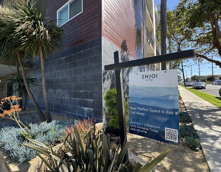 Building Photo - 391 Ximeno Ave
