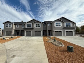Building Photo - Brand New Stunning 3 Bed/2.5 Bath Townhouse-Old Farm District