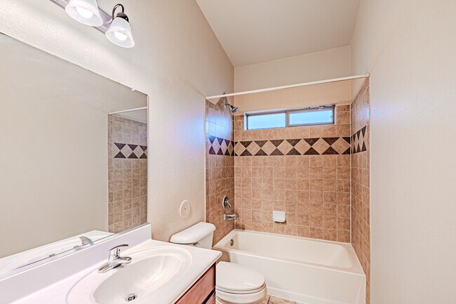 Building Photo - 14381 Alma Point Dr