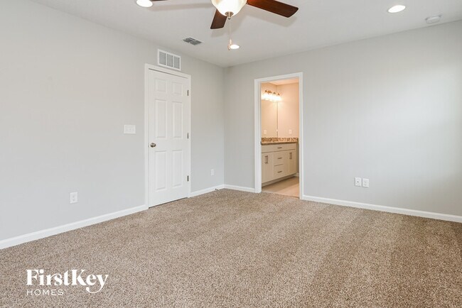 Building Photo - 10199 Mc Laurin Rd