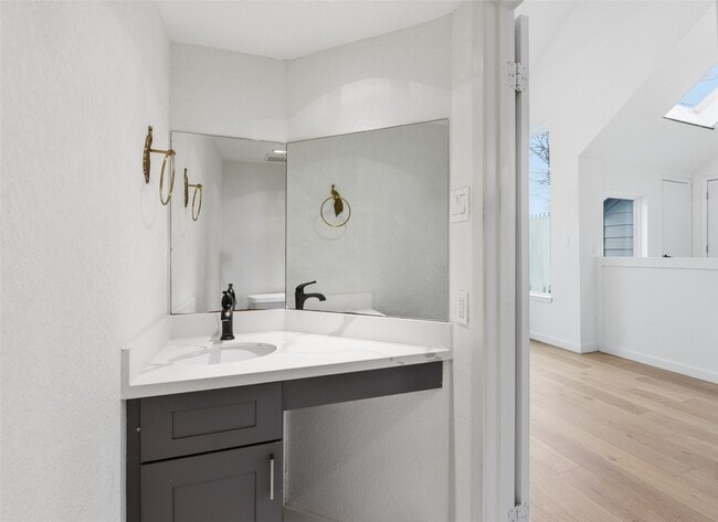 Building Photo - 5103 Austin St