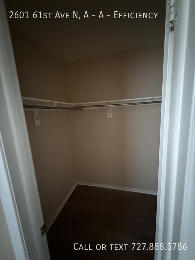 Building Photo - 2601 61st Ave S