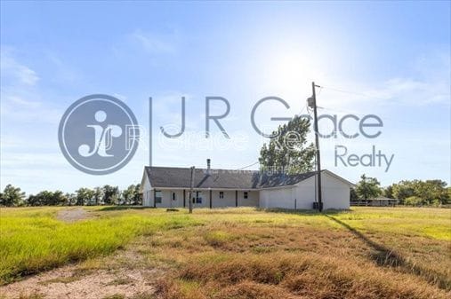 Building Photo - 740 N League Ranch Rd