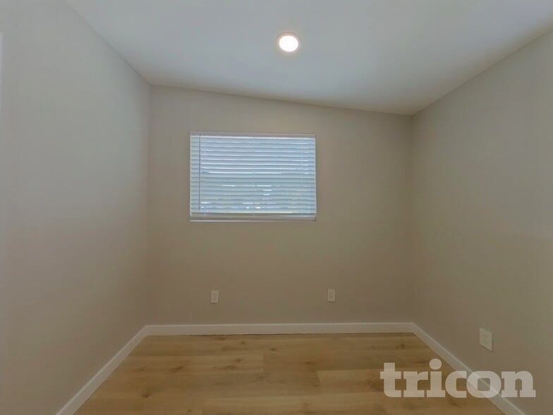 Building Photo - 5827 10th St N