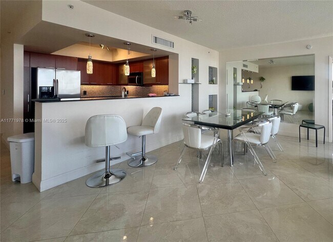 Building Photo - 16699 Collins Ave
