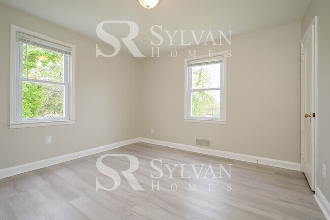 Building Photo - Living where You Love is Good for your Heart!