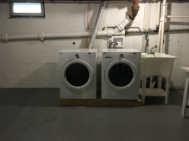 washer and dryer - 360 Staples St