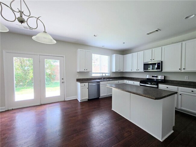 Building Photo - 1273 Lanier Springs Dr NE