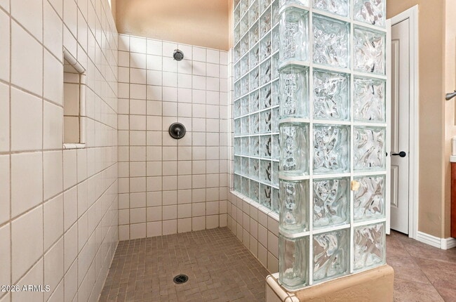 Building Photo - 22114 N San Ramon Dr