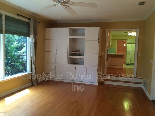 Building Photo - 1603 Arrowhead Trail