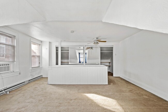 Building Photo - Amazing 3 bedroom home in Mt. Washington available June 1st!