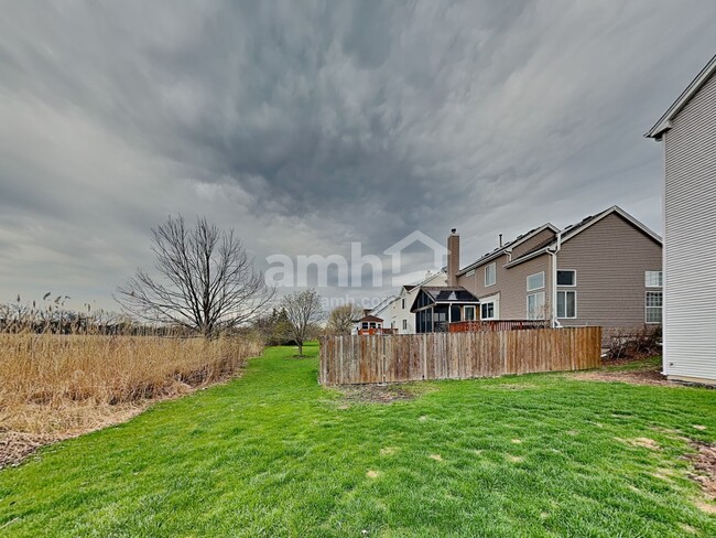 Building Photo - 2588 N Mallard Ln