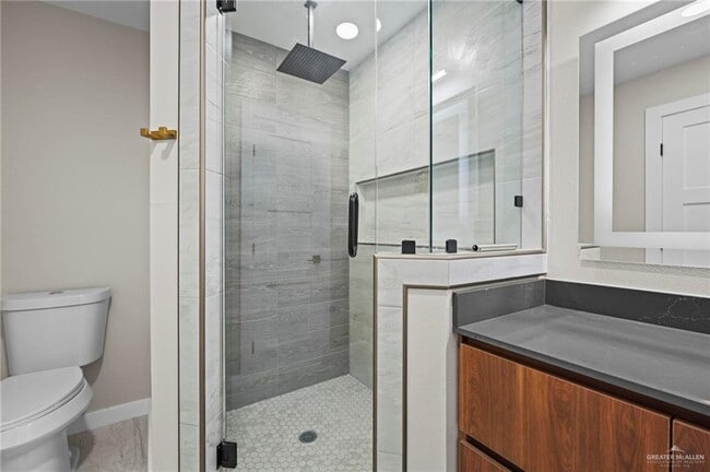 Building Photo - 18 Corales St