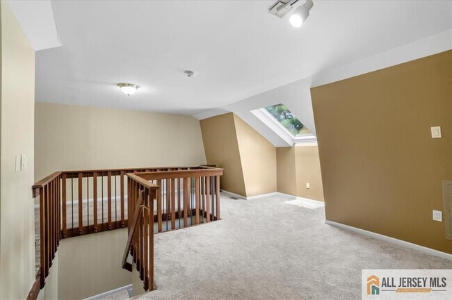 Building Photo - 73 Tennyson Dr