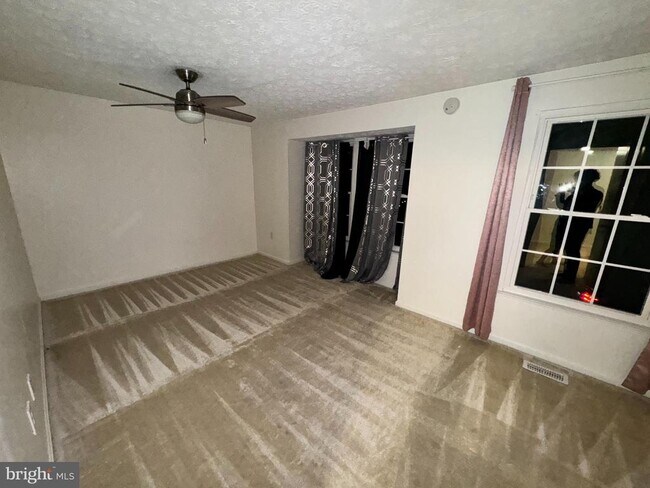 Building Photo - 7260 Procopio Cir