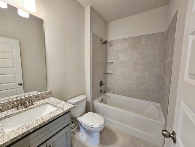 Building Photo - 7325 Yewtree Dr