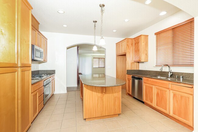 Building Photo - 936 Heartland Dr