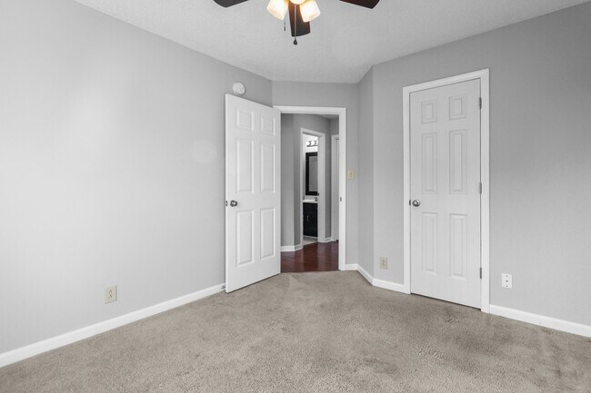 Building Photo - 609 Corinth Ct