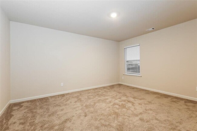 Building Photo - 148 Oliver Dr