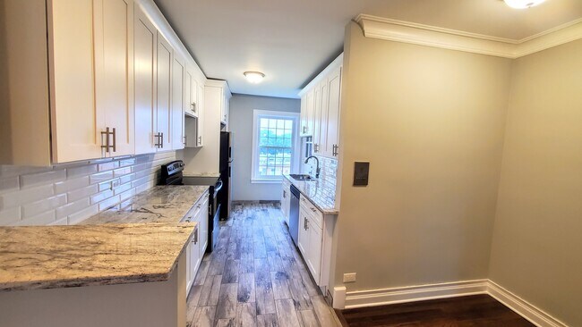 Building Photo - 29 N Brainard Ave