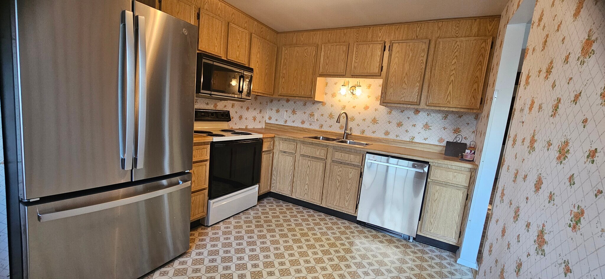 Kitchen - 307 Countryside Dr