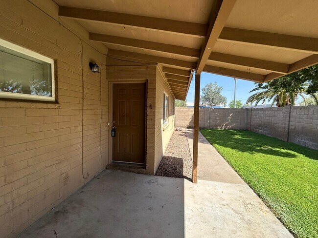 Building Photo - 1851 E University Dr