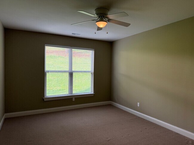 Building Photo - 36 Sag Harbor Ct