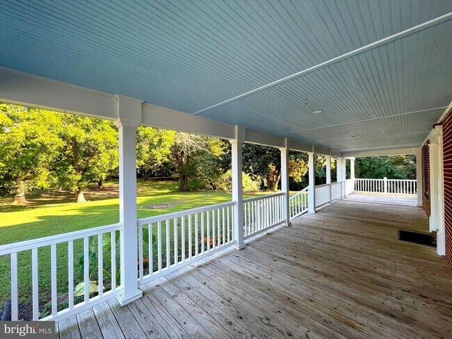 Building Photo - 4085 Hallowing Point Rd