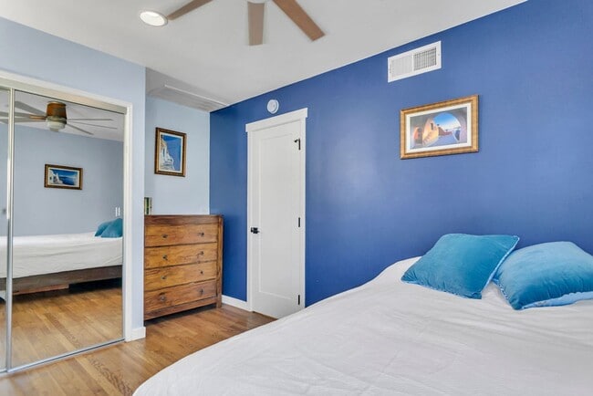 Building Photo - Gorgeous ocean view home at Windansea Beach!