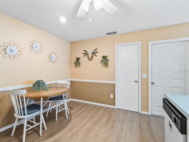 Building Photo - 2863 Barboza Dr