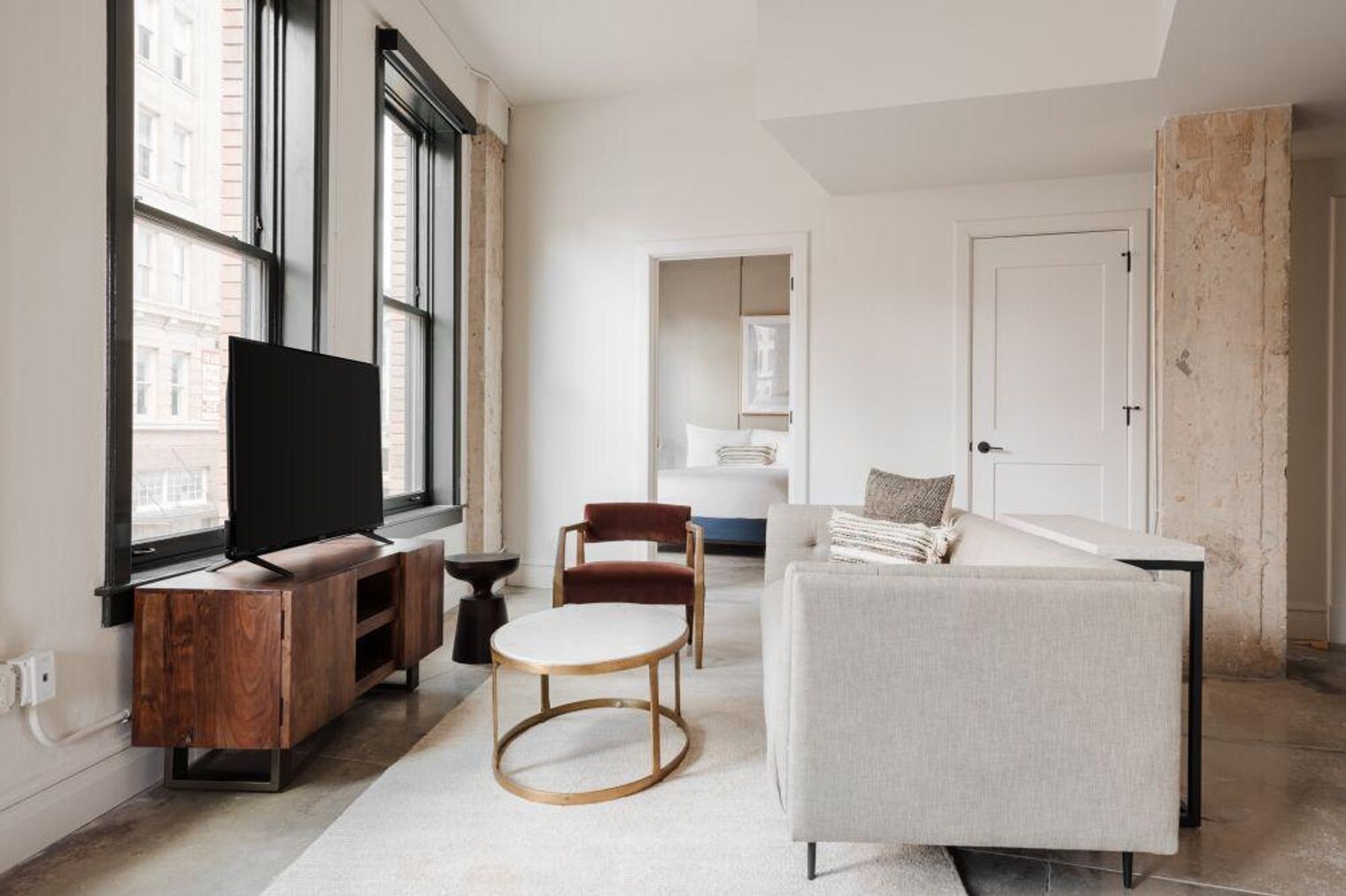 Building Photo - 505 E Travis St