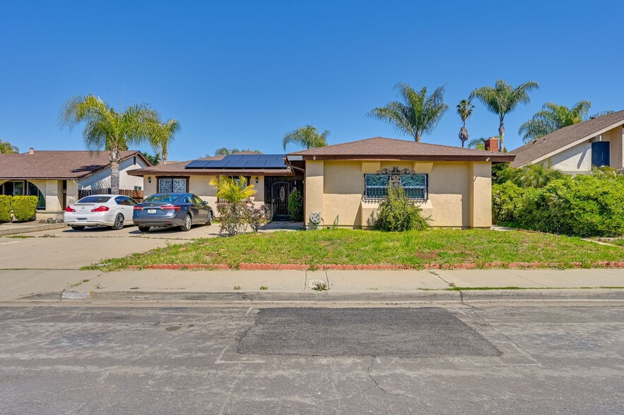 Building Photo - 719 Mahogany Dr