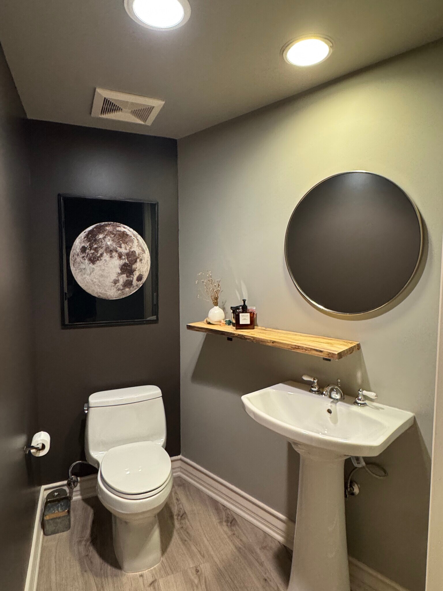 Building Photo - 2101 S Beverly Glen Blvd