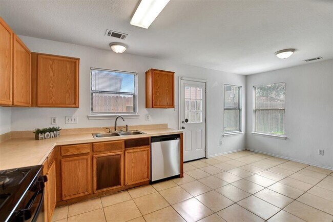Building Photo - 18226 Coreland Ln