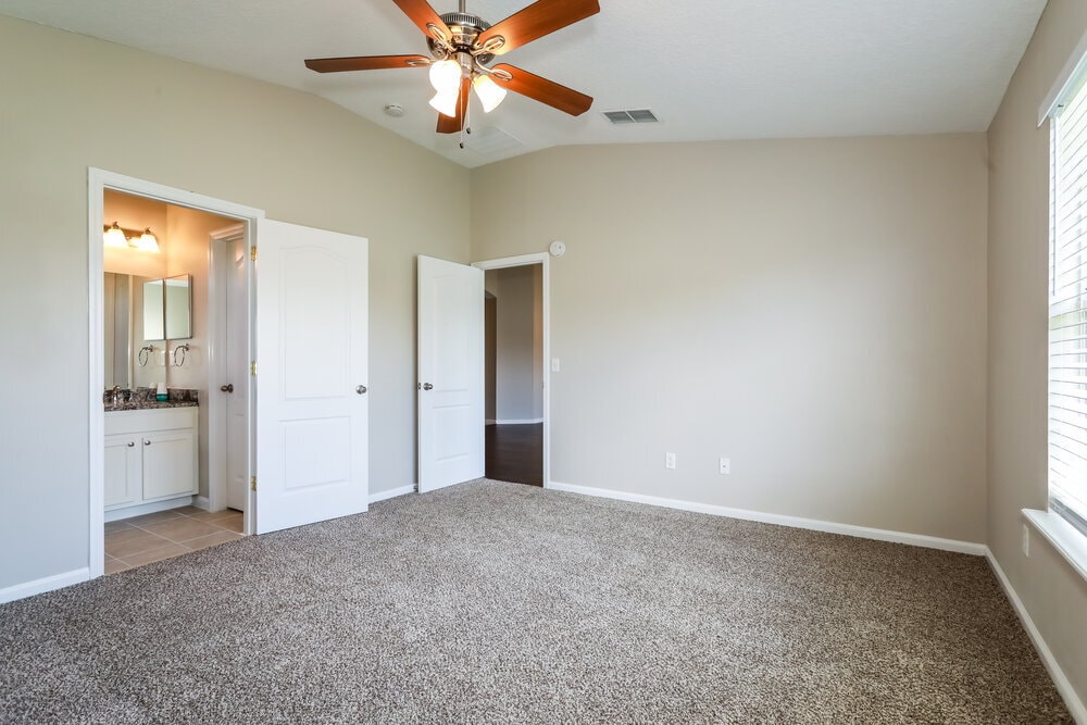 Building Photo - 2682 Oak Haven Dr