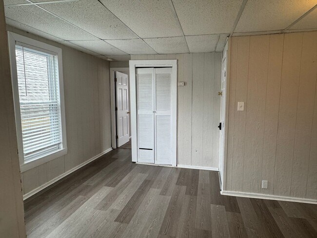 Building Photo - 18 Pentucket St